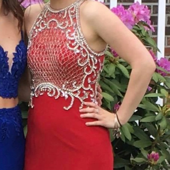 PROM DRESS - Picture 4 of 8